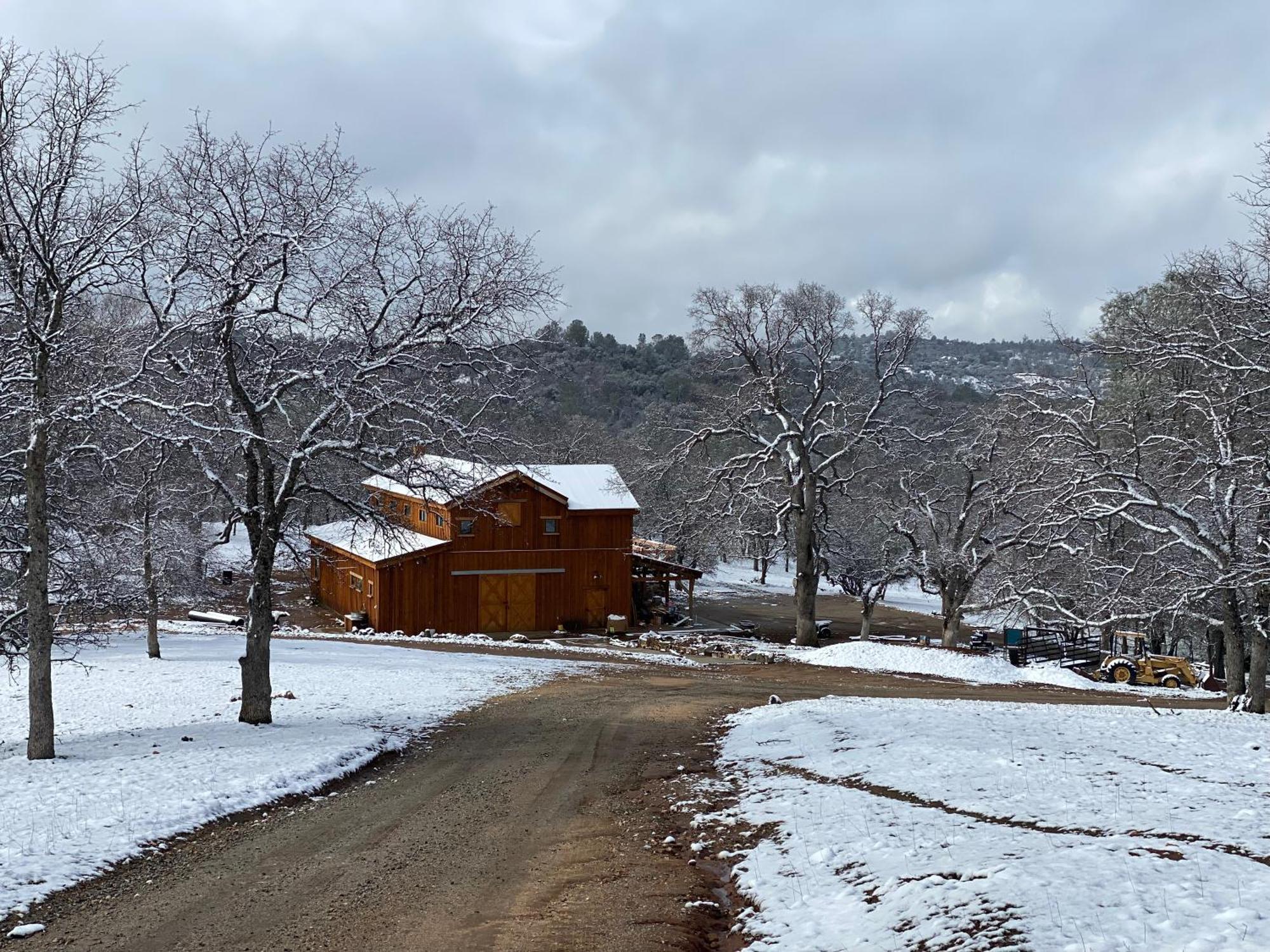 Millar Oaks Ranch - Barn Retreat, Near Yosemite
